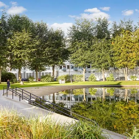 Large With Balcony - Downtown - Nearby Scandic Business Center Bus Stop Séjour chez l'habitant *