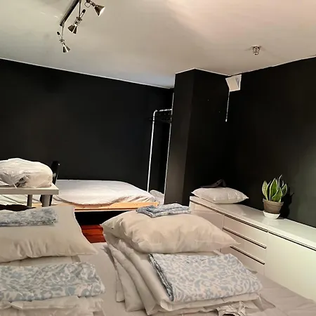 Large With Balcony - Downtown - Nearby Scandic Business Center Bus Stop Stavanger