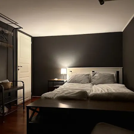 Guenstig & Schick Room With Balcony - Nearby Scandic Business Center Bus Stop *