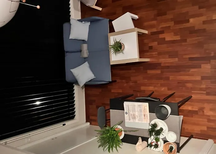 Large With Balcony - Downtown - Nearby Scandic Business Center Bus Stop * Stavanger