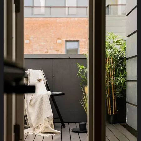 בית אירוח Large With Balcony - Downtown - Nearby Scandic Business Center Bus Stop סטוונגר